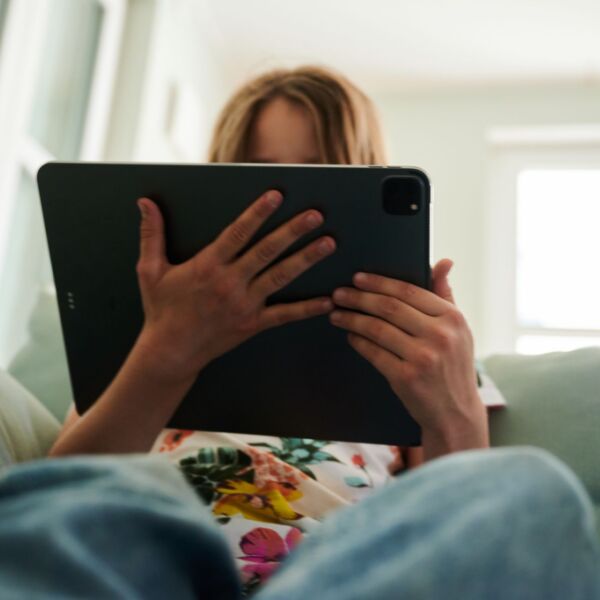 EU will mehr Kinderschutz von Internet-Plattformen