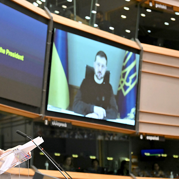 Sondersitzung des EU-Parlaments zu 1.000 Tagen Ukraine-Krieg