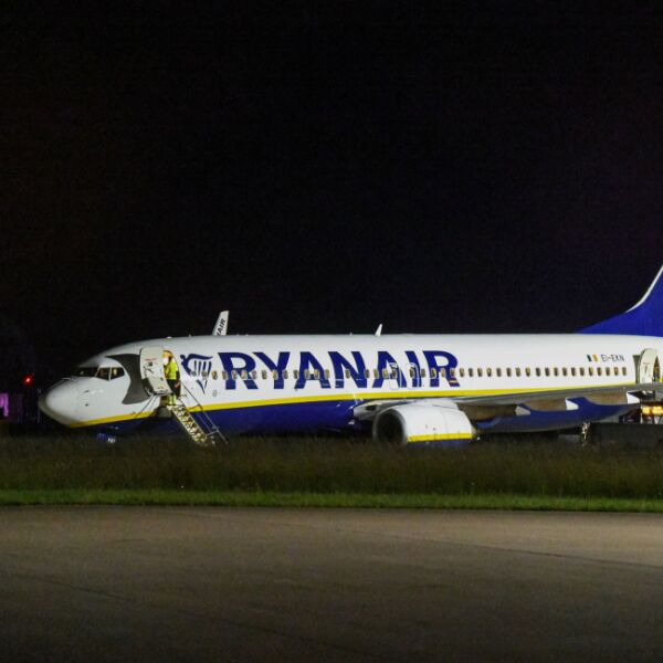 Verletzte bei Turbulenzen von Flugzeug bei Gewitter in Deutschland