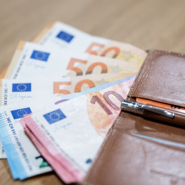 Österreicher spendeten 2024 über eine Milliarde Euro